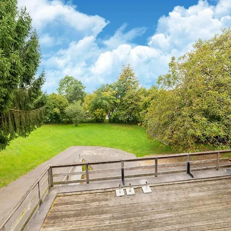 Spacious Group In Holiday home *