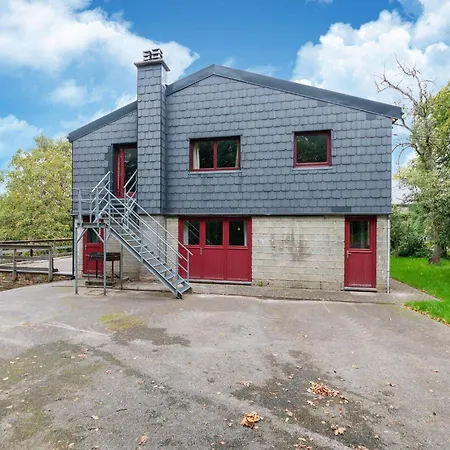 Spacious Group In Holiday home